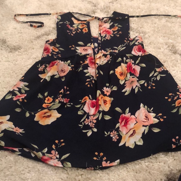 Pink Lily sleeveless floral top - Picture 6 of 8